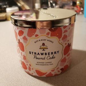 Bath and body works candle